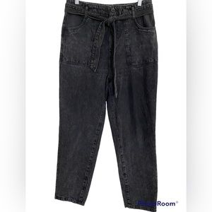 Forever 21 High Rise Loose Fit Straight Leg Black Women’s Jeans w/ Belt size 31